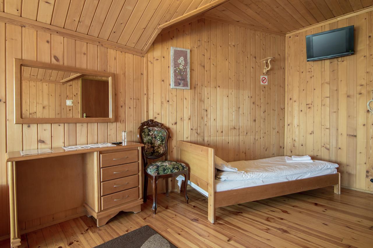 Karczma Pod Topolami Ratowo-Piotrowo Exterior photo
